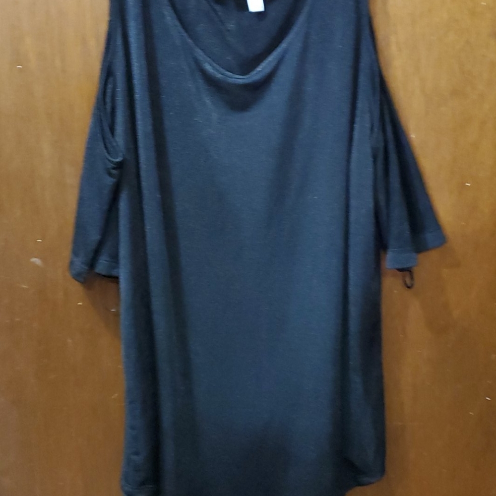Blouse - Picture 2 of 3